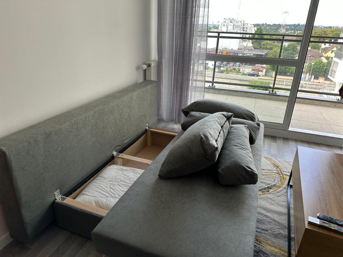 Agreable 2 Pieces Avec Balcon Et Parking Transports By Immo Kit Bnb Sarcelles Eksteriør billede