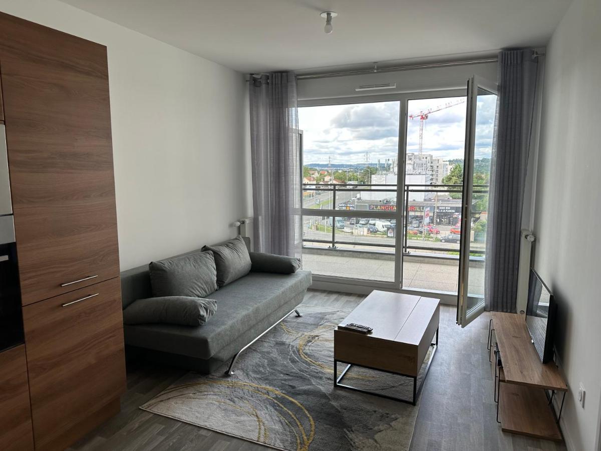 Agreable 2 Pieces Avec Balcon Et Parking Transports By Immo Kit Bnb Sarcelles Eksteriør billede
