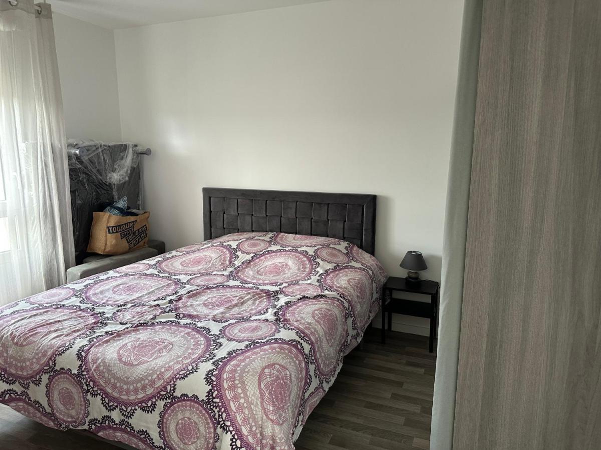 Agreable 2 Pieces Avec Balcon Et Parking Transports By Immo Kit Bnb Sarcelles Eksteriør billede